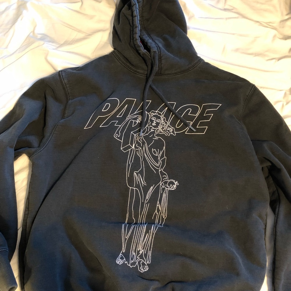 Palace statue hoodie